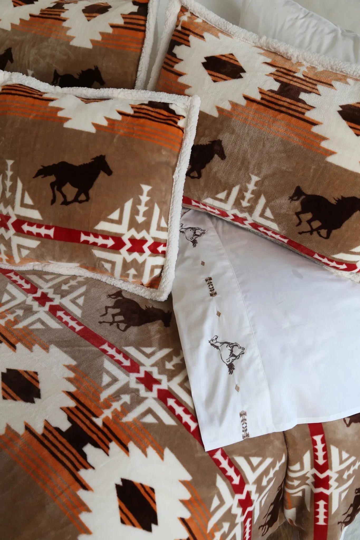 "Free Rein" Western Bedding Set